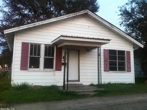 144 Bradley Ct, Warren, AR 71671
