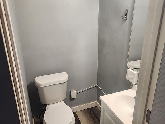 5th image of 650 Stevenson Ave