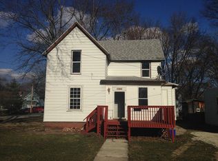 704 S Main St, Pontiac, IL 61764