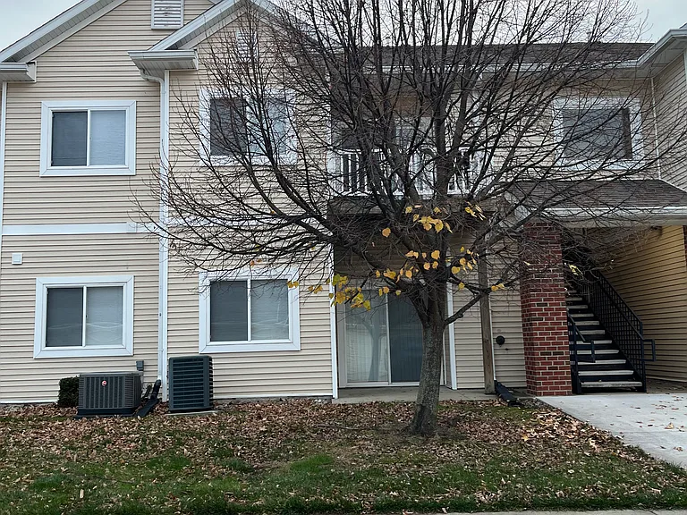 1825 SW White Birch Cir #10 — Photo 15