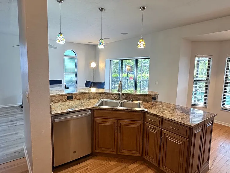 6077 Marella Dr — Photo 3