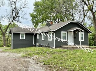 2909 E 77th Ter, Kansas City, MO 64132
