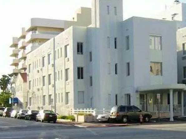 3700 Collins Ave #208, Miami Beach, FL 33140