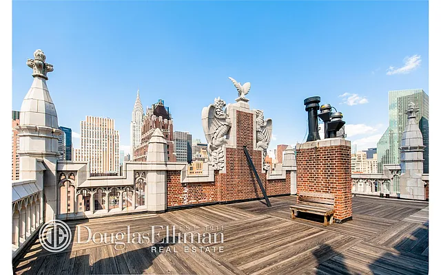 Sold by Douglas Elliman | media 16