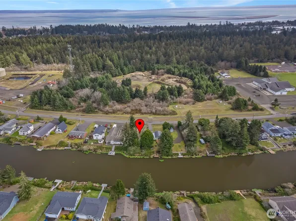 205 Canal Drive SE, Ocean Shores, WA 98569