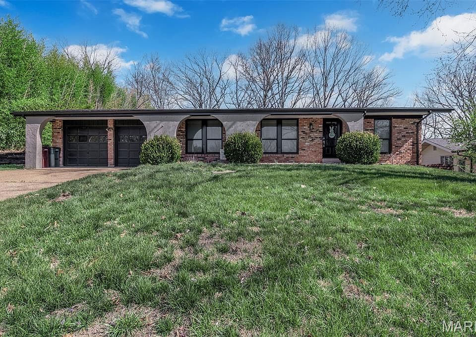 1st image of 9 Treecrest Ct