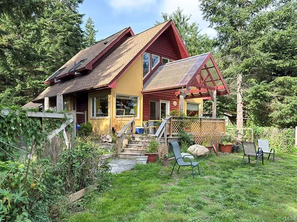 178 Quadra, Loop Island, BC V0P 1N0