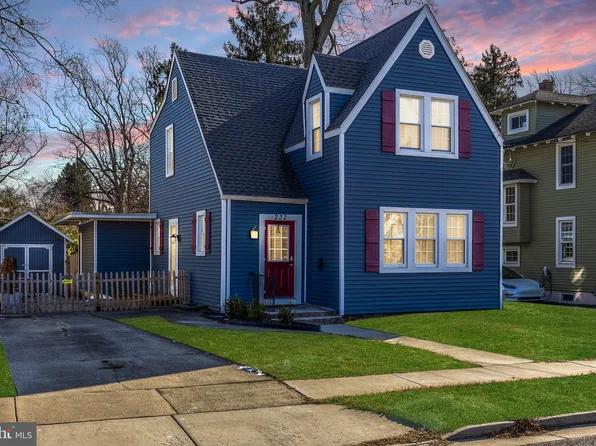 232 Grape St, Hammonton, NJ 08037