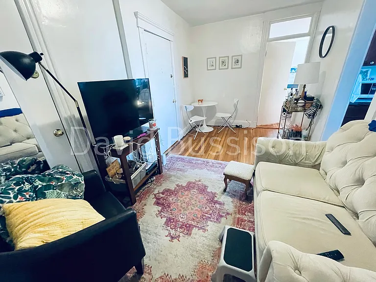 28 Quint Ave #42 — Photo 5
