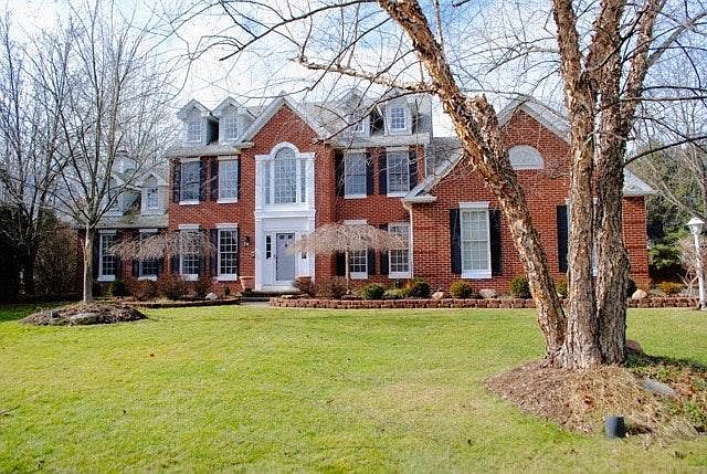 1st image of 2635 Broadmore Ln #2