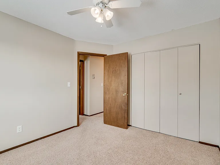 Shepard Terrace — Photo 7