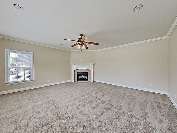2nd image of 517 Garden City Dr