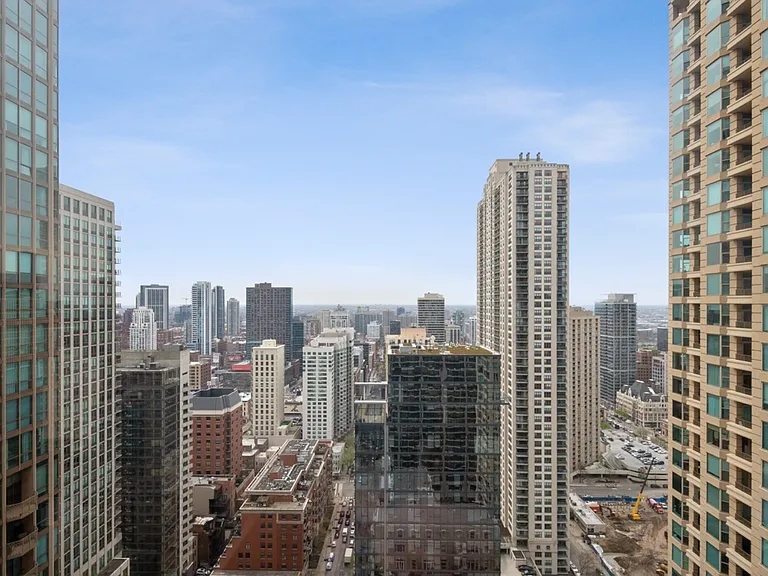 30 E Huron St #3404 — Photo 13