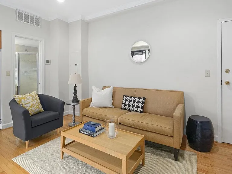 1321 Fairmont St NW #303 — Photo 5