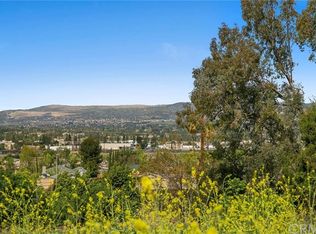 391 S Peralta Hills Dr, Anaheim, CA 92807