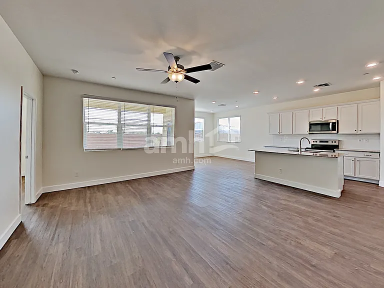 5925 W Columbine Dr — Photo 6