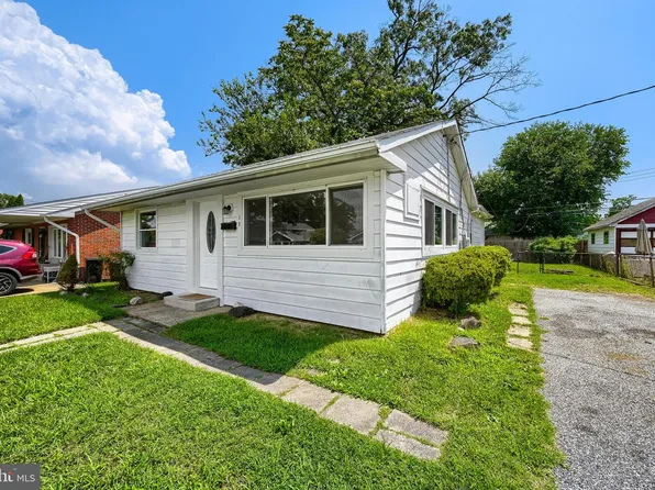 13 Glider Dr, Baltimore, MD 21220