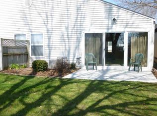 1220 Village Rd APT 12, Iowa City, IA 52240