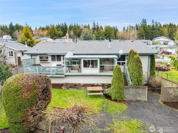 37399 Buck Rd N E, Hansville, WA 98340