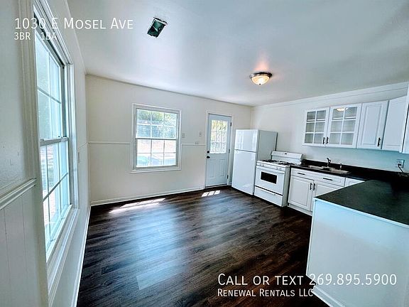 5th image of 1030 E Mosel Ave
