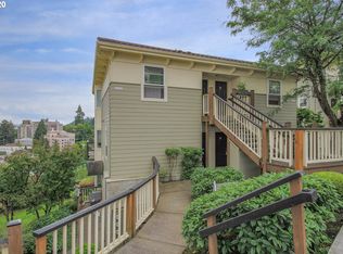 222 NW Uptown Ter APT 2B, Portland, OR 97210