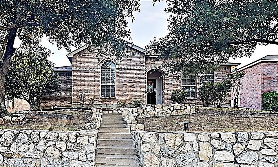 1st image of 508 Bruback Dr