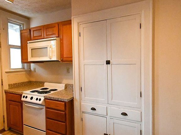 3rd image of 1486 Hunter Ave #3024950