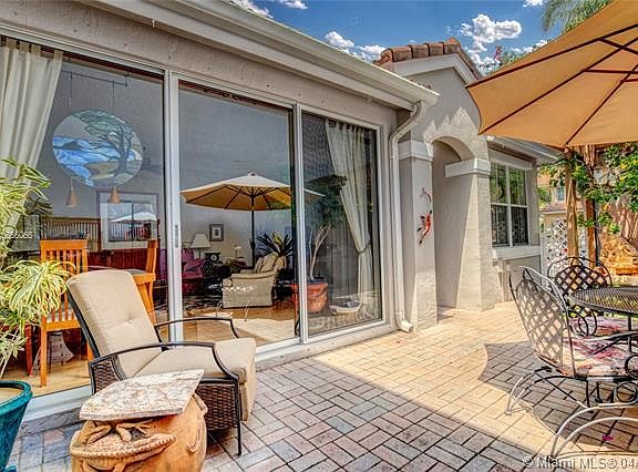 5th image of 924 Corkwood St #924
