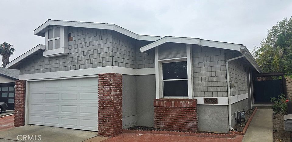1st image of 32003 Emerald Ln