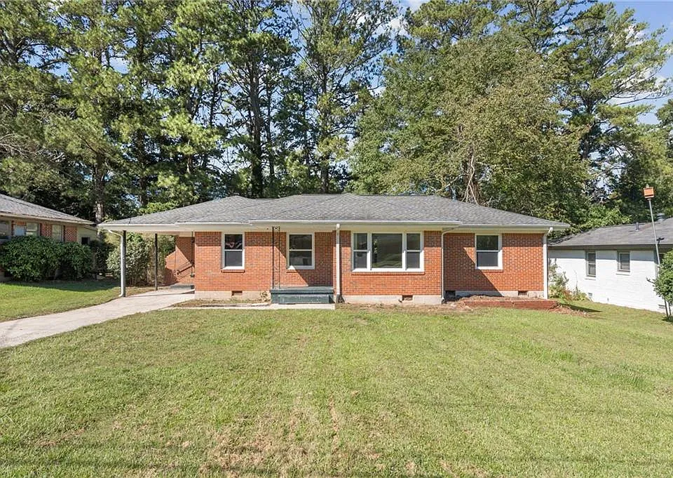 2465 Wood Valley Dr