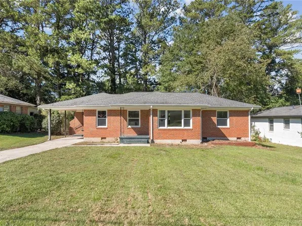 2465 Wood Valley Dr, East Pt, GA 30344
