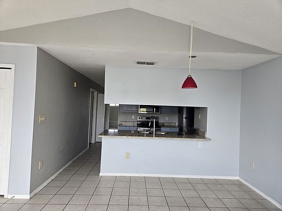 4th image of 2319 Prime Cir APT B