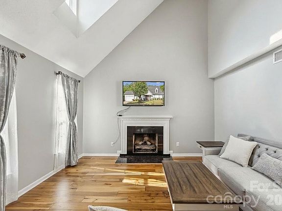 2nd image of 3223 Rheinwood Ct