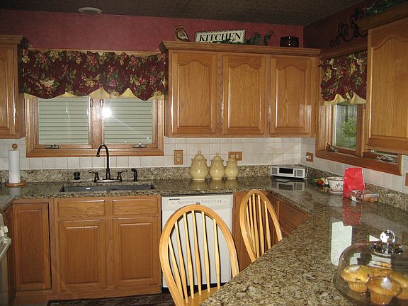 Kitchen-granite counters