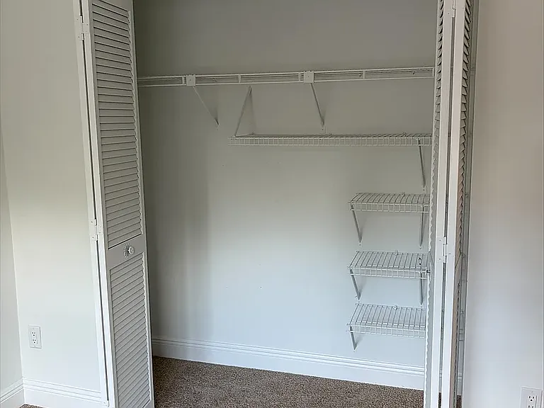 3418 W Saint Conrad St — Photo 11