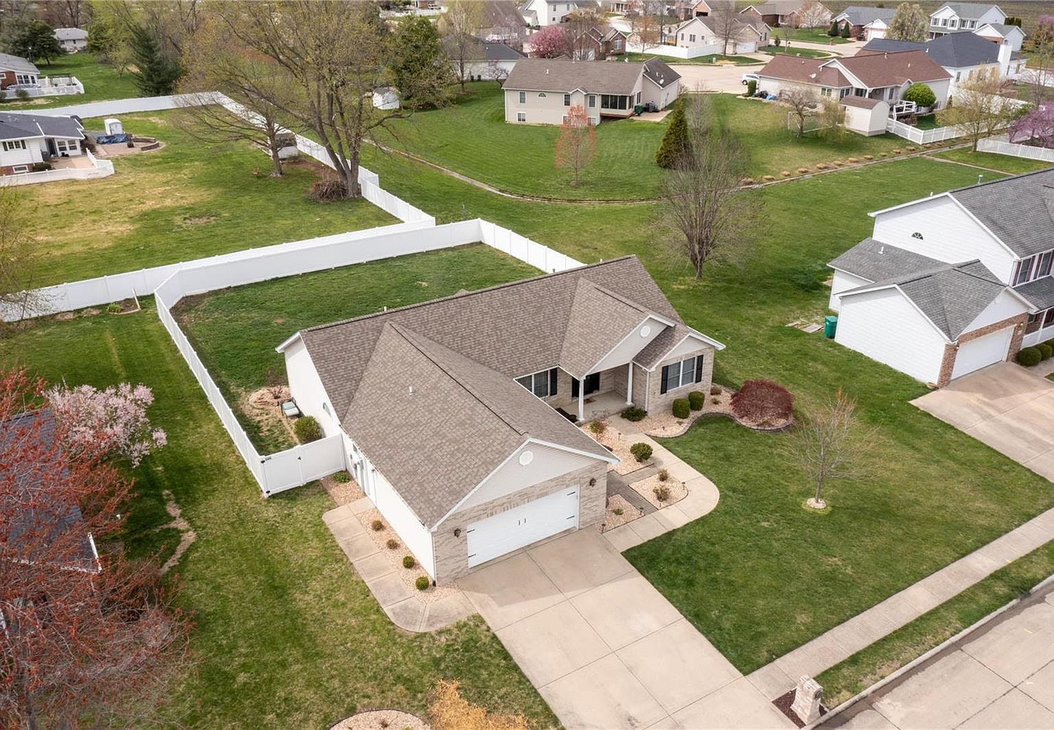541 Streamstone Ln, Mascoutah, IL 62258 Zillow