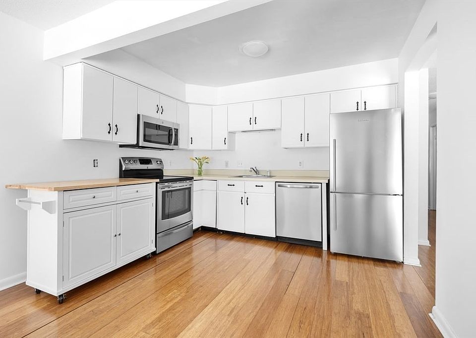1st image of 1206 Tuckers Ln #1206