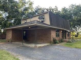 1803 Thomas Ln APT B, Union City, TN 38261