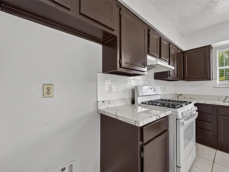 1606 Westfork Dr — Photo 13