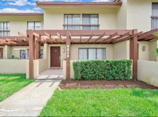 4828 Sheridan St #5, Hollywood, FL 33021