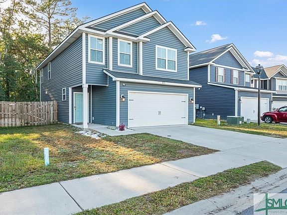 3rd image of 823 Fairview Circle