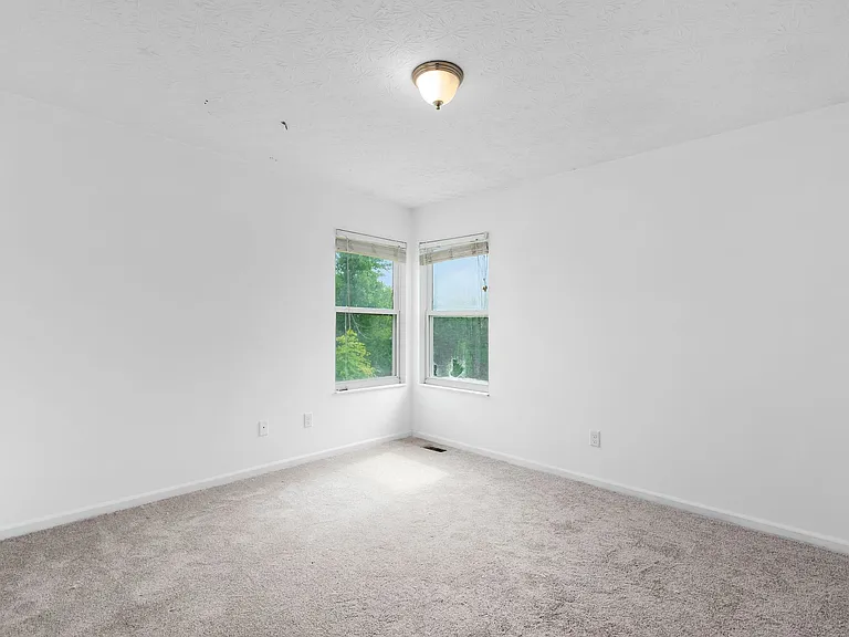 6279 Parkmeadow Ln — Photo 13