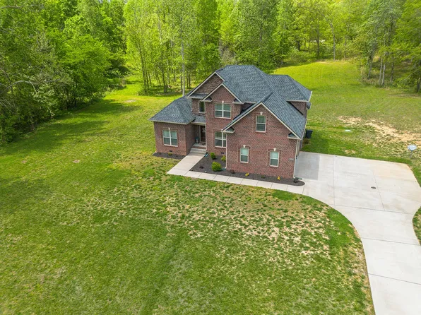 749 Hall Cemetery Rd, Burns, TN 37029