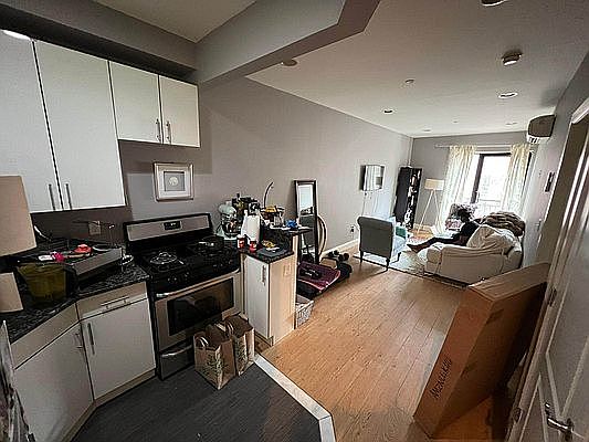 4th image of 40 W 126th St APT 3F