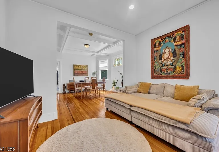 10 Vermont St — Photo 4