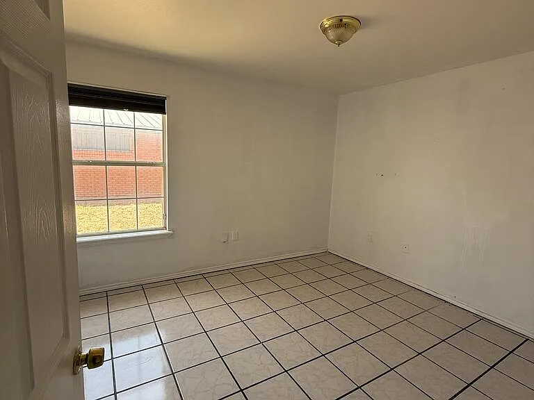 507 S Lincoln St — Photo 6