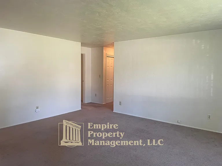 2375 Adams St — Photo 3