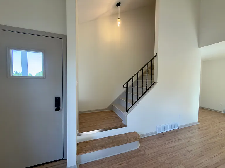 9976 Chamberlin Rd #1372SHARONBROOK — Photo 16