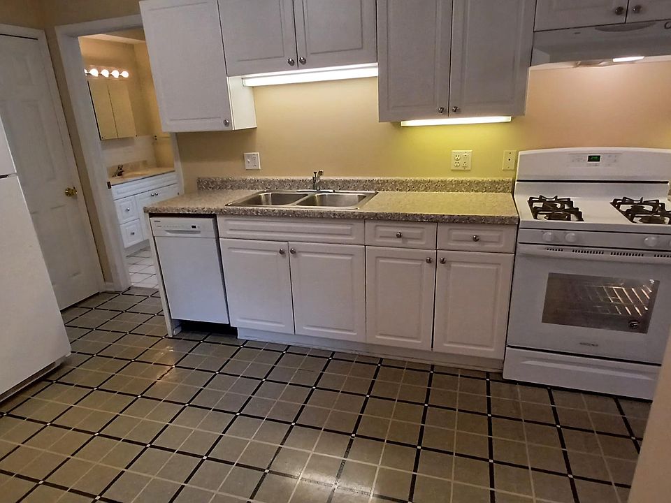 1st image of 1433 N Paulina St #5f9250d49