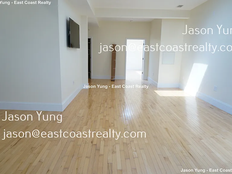 1032 Commonwealth Ave #2 — Photo 21